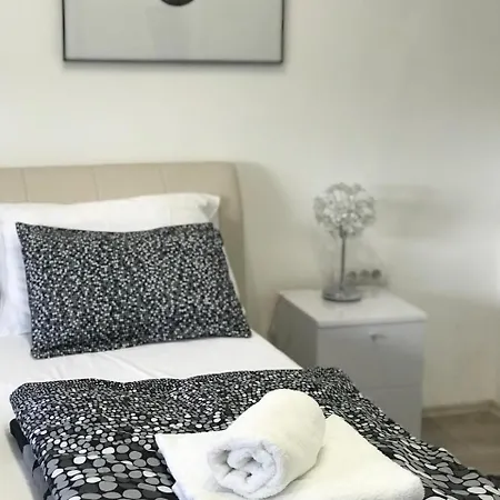 Stan Na Dan Angel * Novi Sad